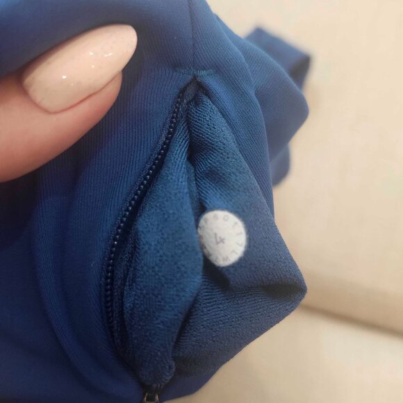 Lululemon Sole Training Short with pockets - Picture 10 of 10